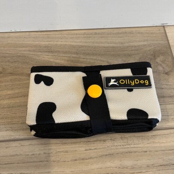 Sets of Food/Water Bowls - Picture 3 of 8